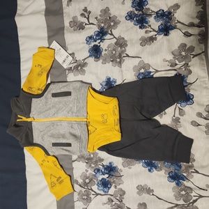 Carters baby set